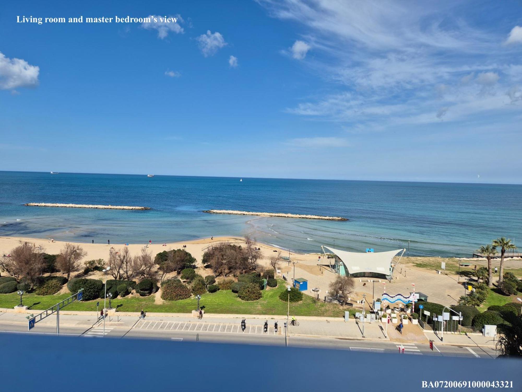 Front Beach Apartment - 3 Bedrooms Bari Exterior foto